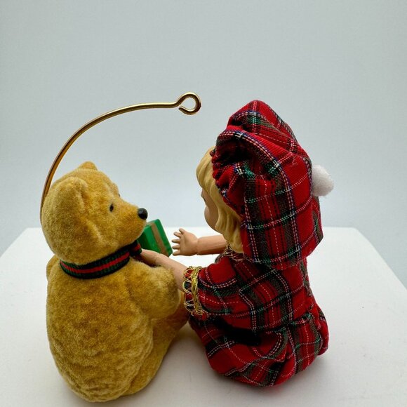 Hallmark 1994 Lucinda and Teddy Keepsake Ornament  QX4813 Vintage - Picture 9 of 11